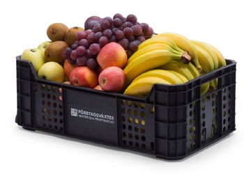 Frukt på jobbet i fruktkorgar och fruktlådor